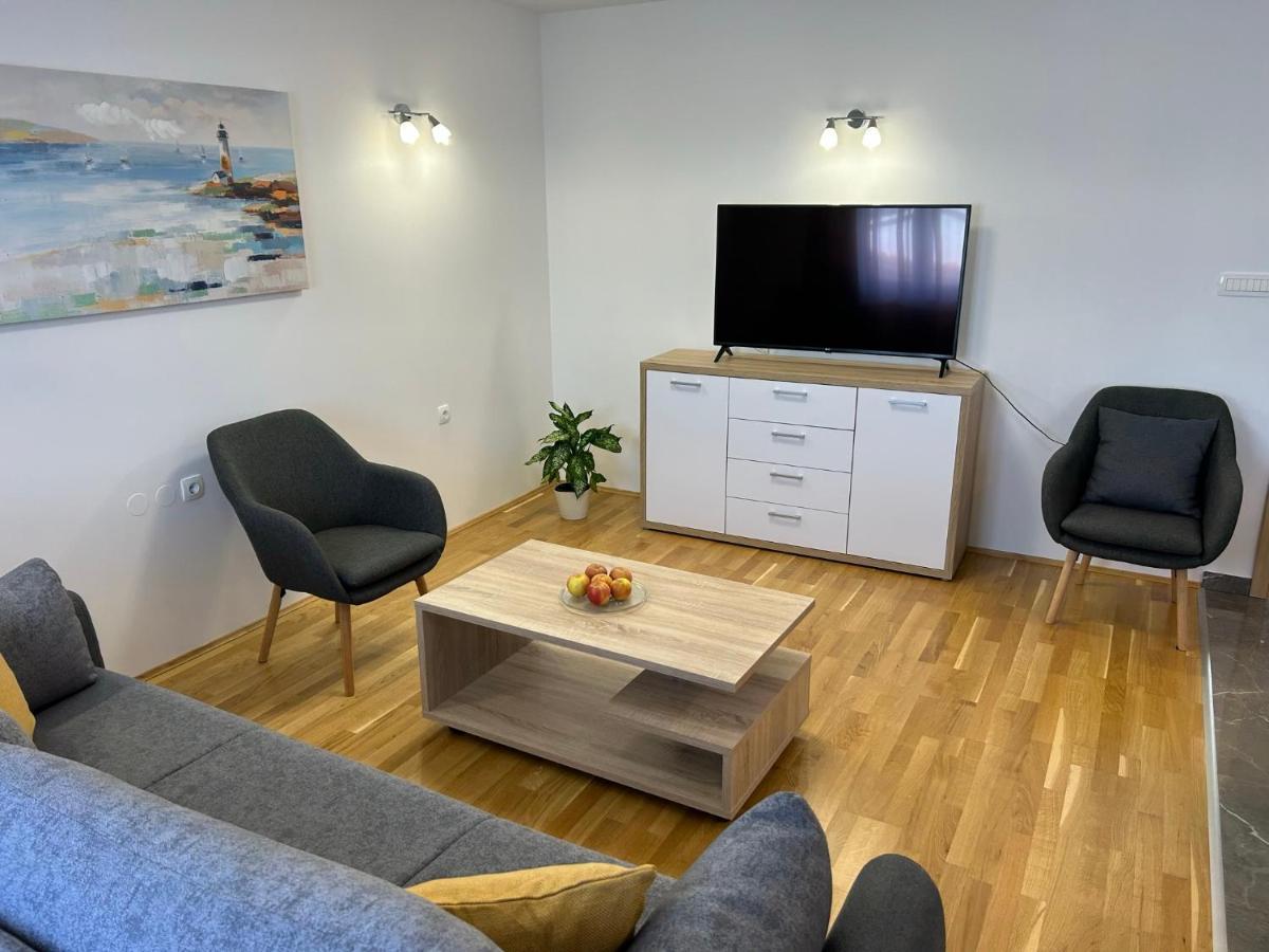 Ferienwohnung Sweet Lapat By El-Pi Tours Porat  Exterior foto